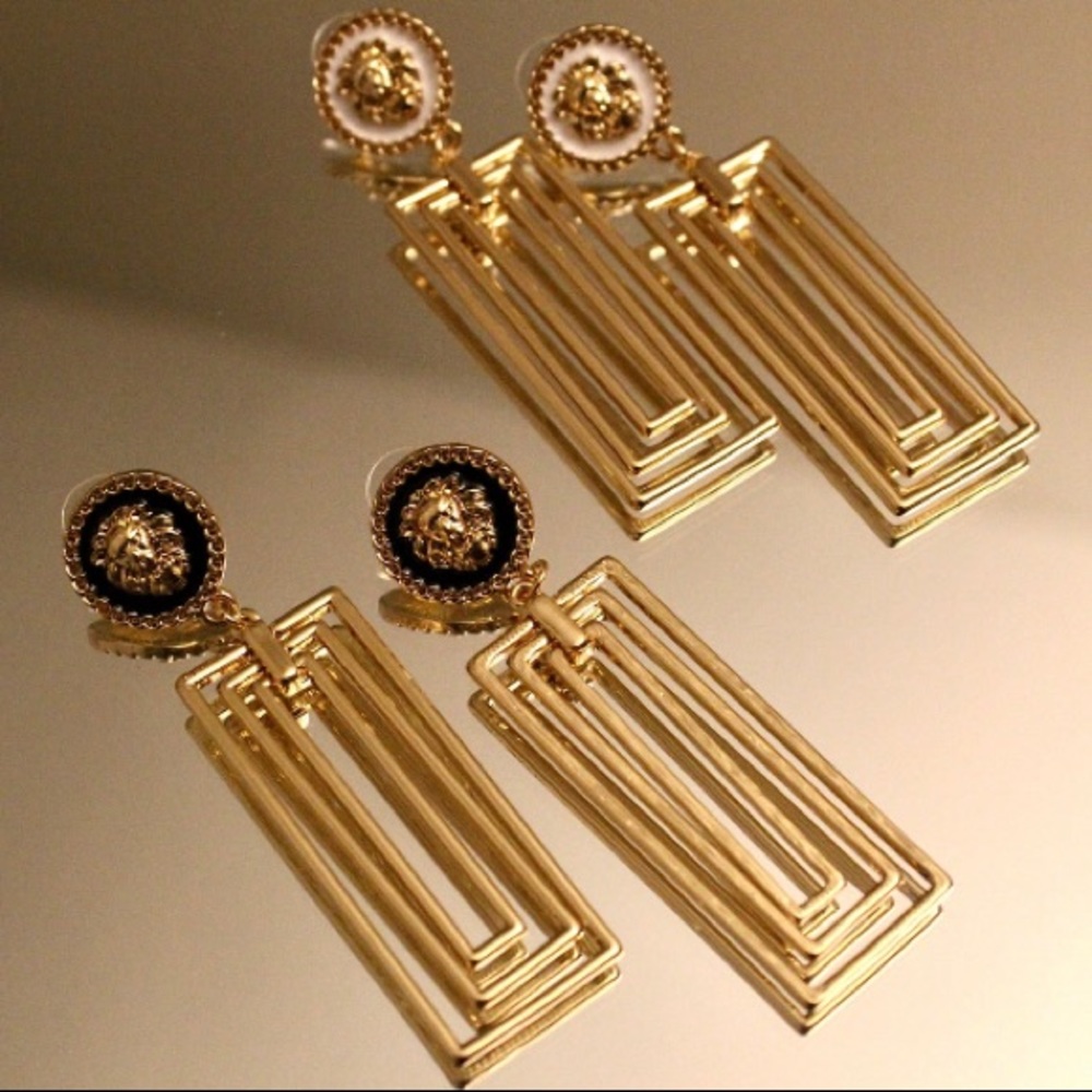 Lioness Gold earrings